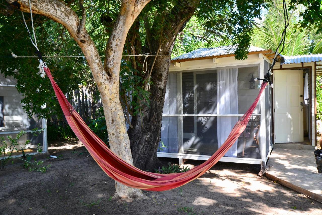 Katamah Beachfront Guesthouse Treasure Beach Exterior foto